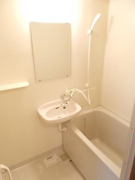 ユリカハイツ２