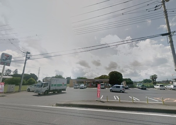 リッチモンドＥ(セブンイレブン藤岡大前店)