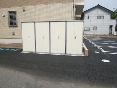 カーサ二ッ山B