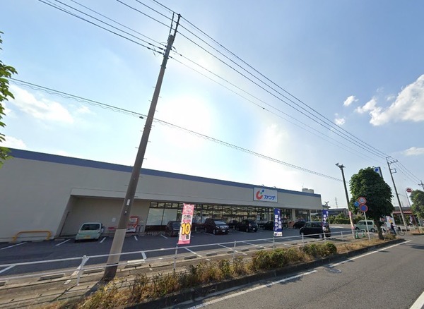 ドミール(カワチ薬局赤坂店)