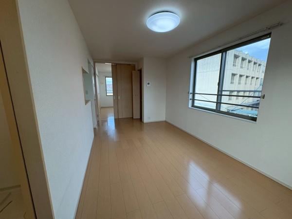 プリートカーサ