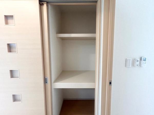 交野市郡津４丁目のアパート