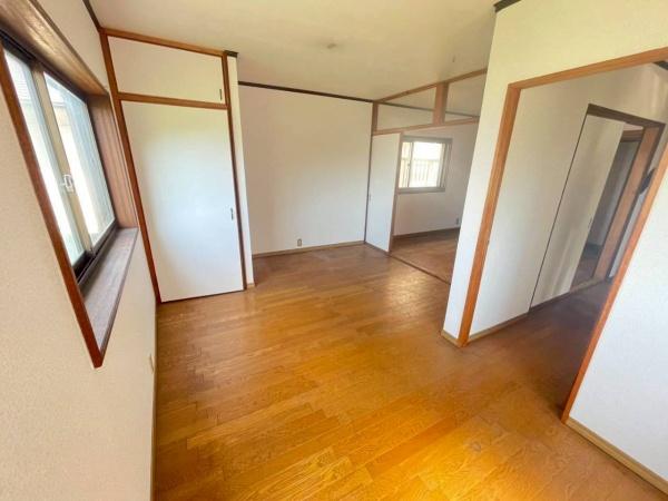 四條畷市清滝新町の貸家