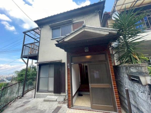 四條畷市清滝新町の貸家