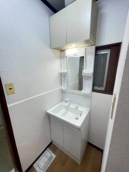 四條畷市清滝新町の貸家