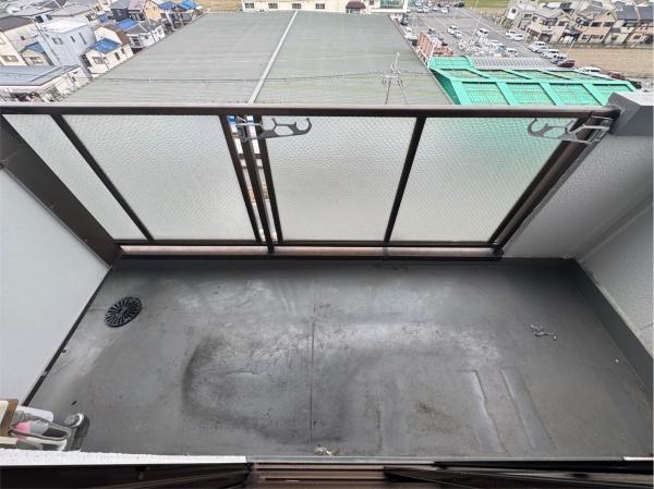 枚方市三栗１丁目のマンション