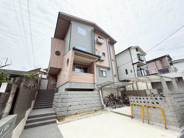 枚方市東香里新町のアパート
