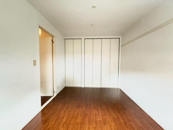 交野市郡津１丁目のアパート