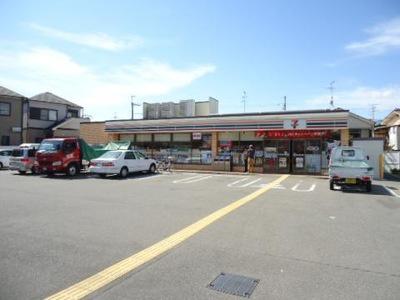 コレクション津田(セブンイレブン枚方野村中町店)