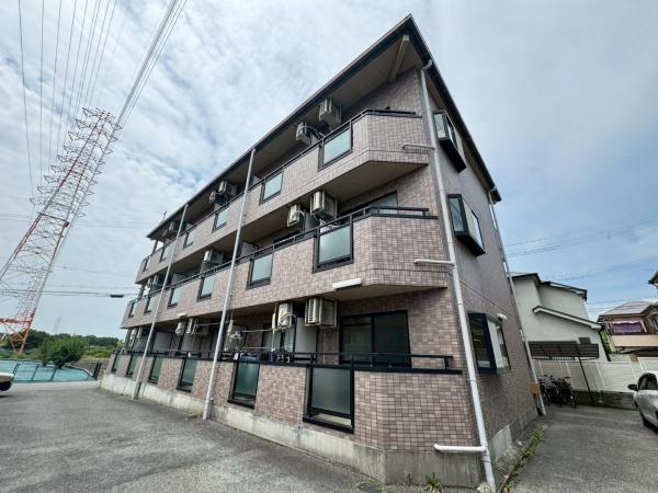 ラヴェニュー西牧野