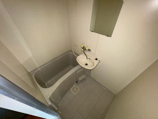 枚方市西牧野３丁目のマンション