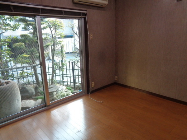 京都市伏見区深草仙石屋敷町の貸家