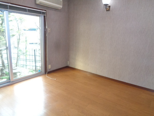 京都市伏見区深草仙石屋敷町の貸家