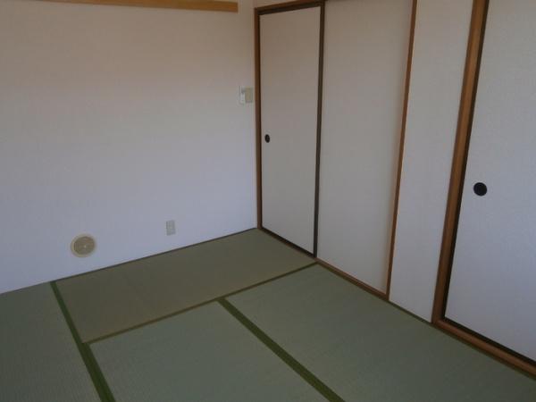 クレスト平山