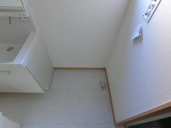 F'NEST万町貸戸建　全5棟2号棟