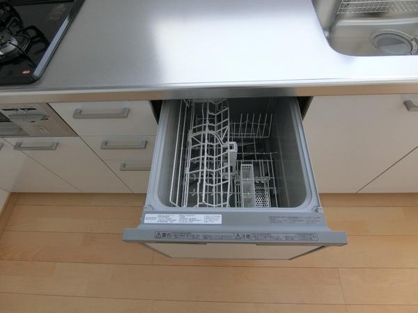 F'NEST万町貸戸建　全5棟2号棟