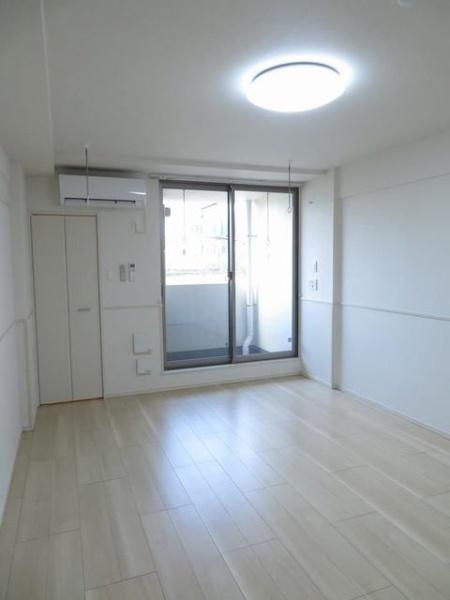 グランシャテーネ(リビング)