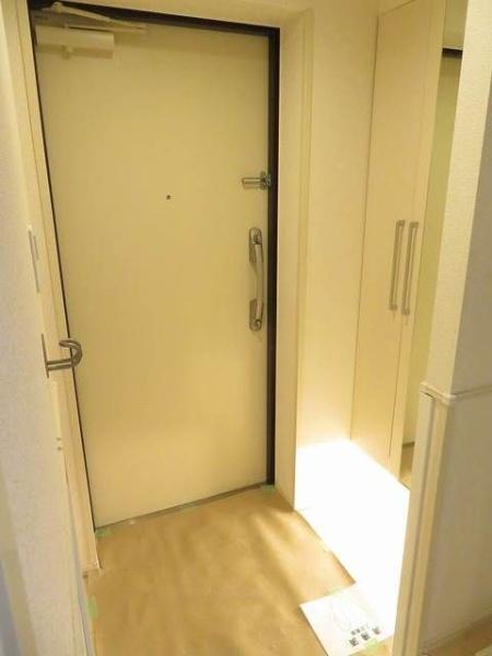 グランシャテーネ(玄関)