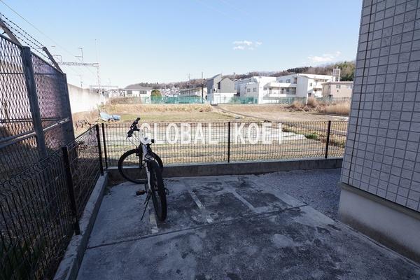 八王子市長沼町のアパート