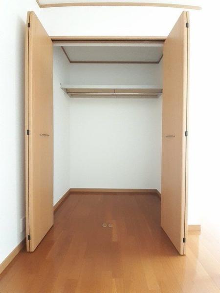日野市大字石田のアパート