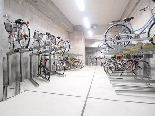 日野市新町１丁目のマンション