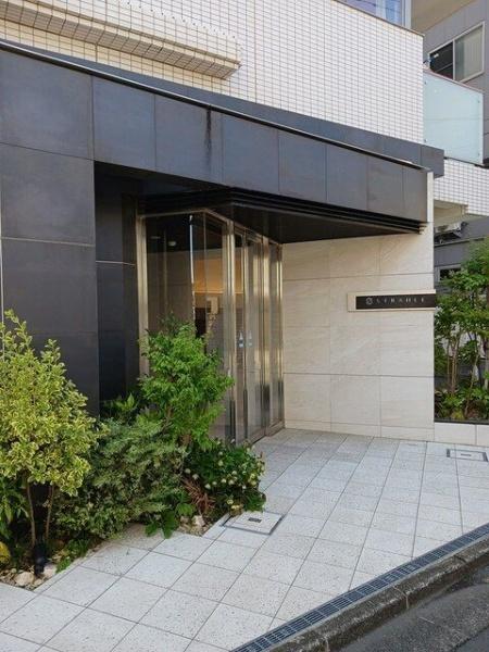 シュトラーレ　八日町