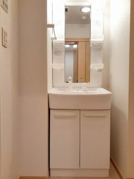 日野市万願寺３丁目のマンション