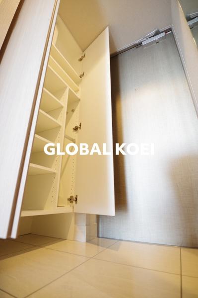 ラグゼナ八王子南町(玄関)