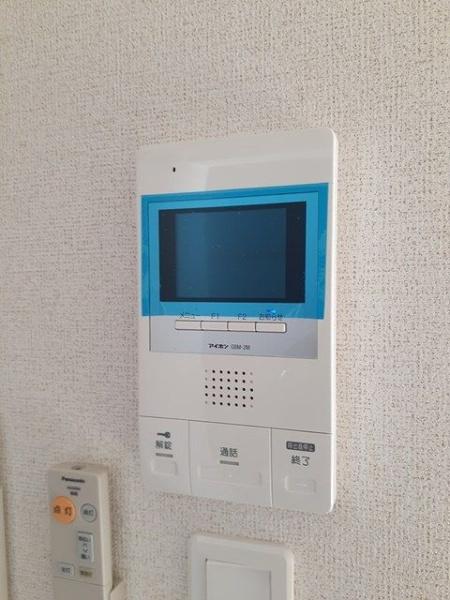 ヴィルヌーヴ　宇津木