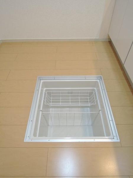 八王子市弐分方町のアパート