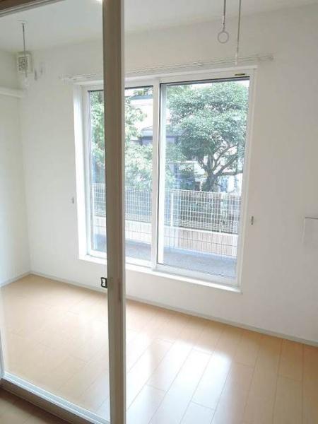 八王子市弐分方町のアパート