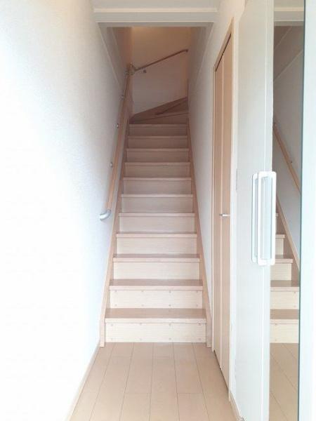 八王子市丹木町３丁目のアパート