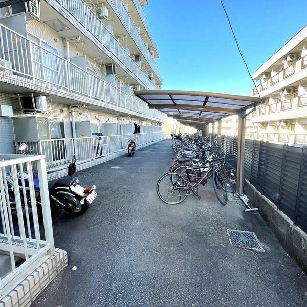 八王子市小比企町のマンション