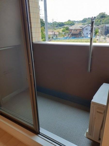 ヴィルヌーヴ　宇津木