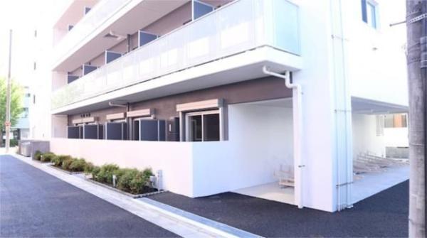 八王子市千人町３丁目のマンション