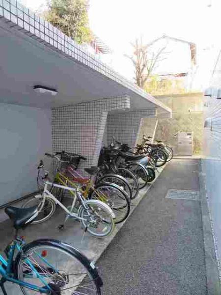 八王子市越野のマンション