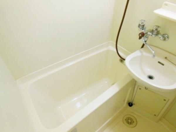 八王子市小比企町のマンション