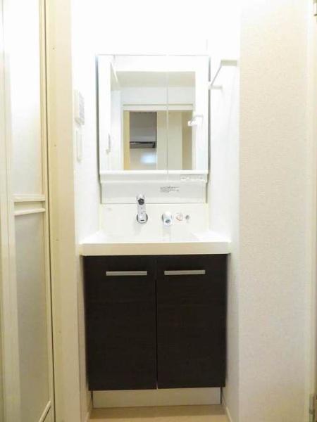 八王子市東浅川町のマンション