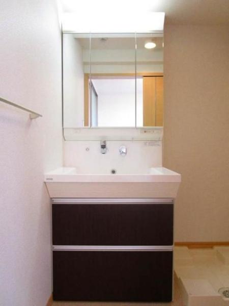 八王子市石川町のマンション