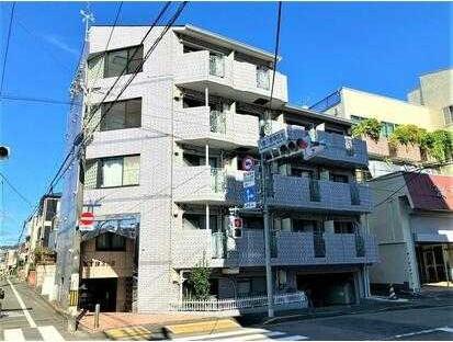 八王子市元横山町2丁目のマンション