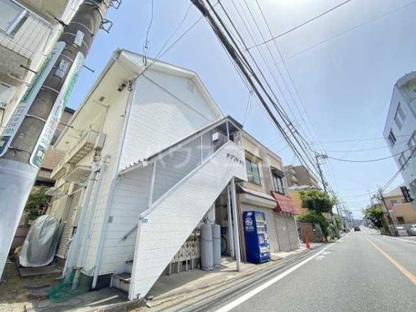 八王子市子安町１丁目のアパート