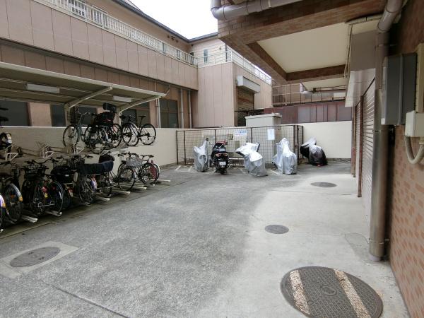 八王子市千人町１丁目のマンション