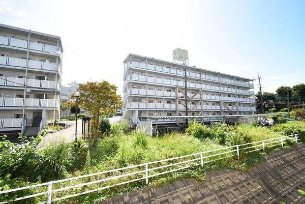 八王子市小比企町のマンション