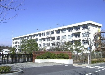 八王子市東中野のマンション(小学校)