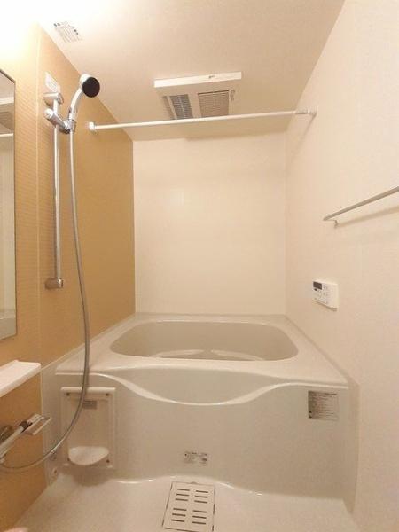 メゾン　ユウソウ