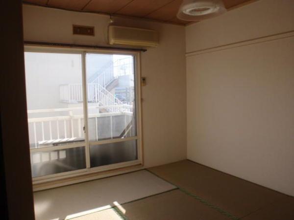 八王子市宇津木町のアパート