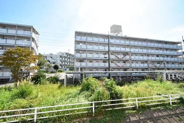 八王子市小比企町のマンション