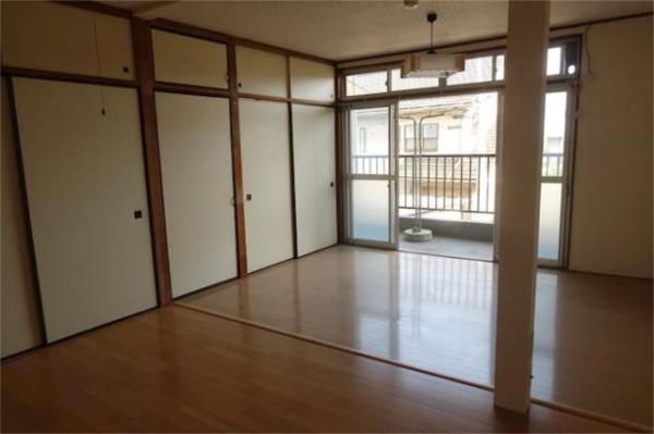 八王子市弐分方町のアパート