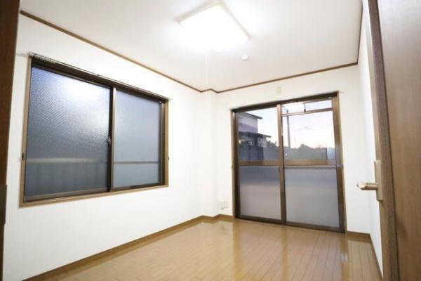 八王子市小比企町のマンション