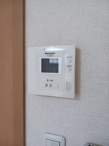 八王子市散田町３丁目のアパート